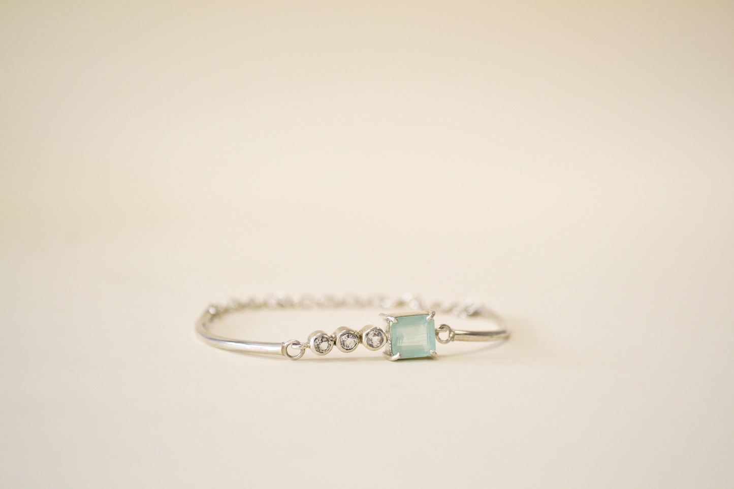Pulseira Ponto de Cor Esmeralda