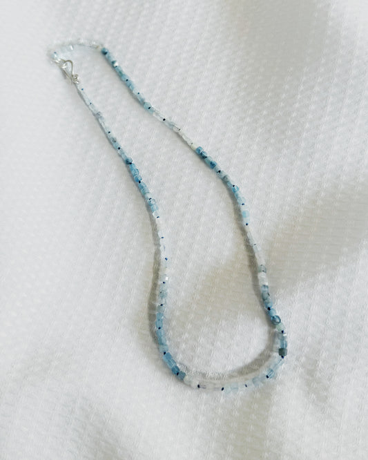 Colar Fio de Águas Marinhas