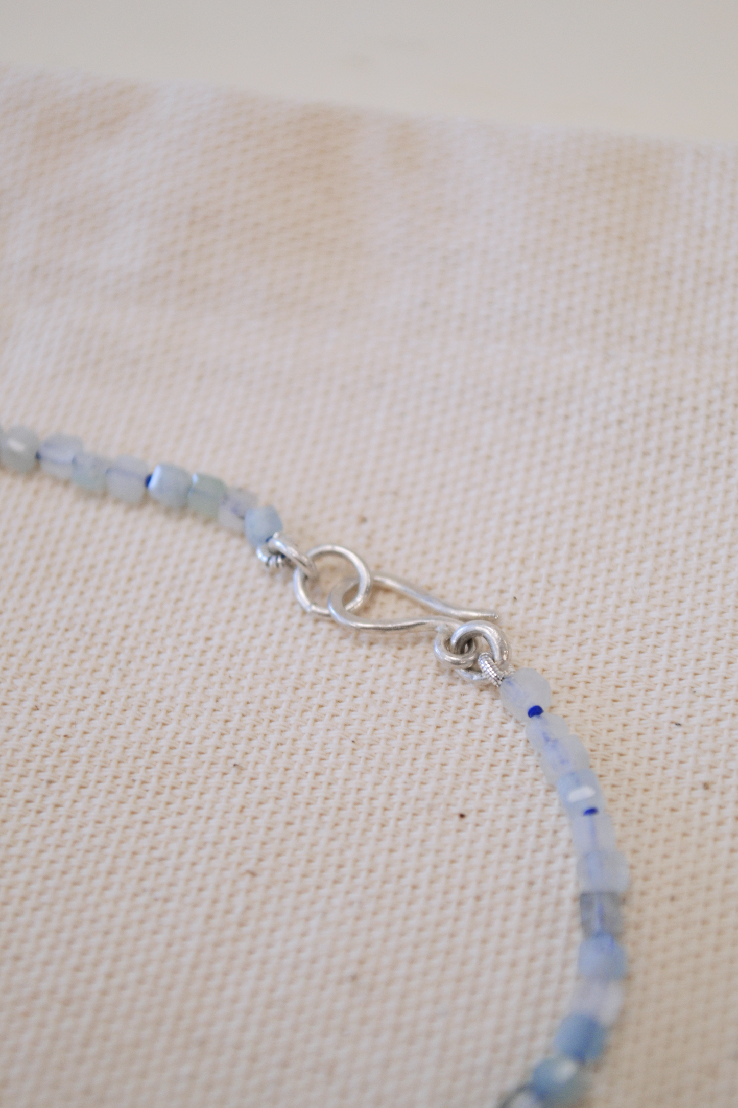 Colar Fio de Águas Marinhas